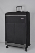 36 - дюймовый универсальный чемодан