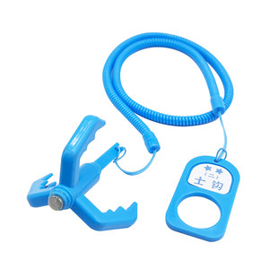 
New spring grapple children's game primary school students' hook strong magnetic flying claw hook toy