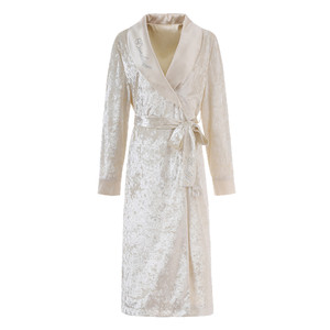 
DIMDEVL 26 spring velvet pajamas for women with green fruit collar, light luxury satin mid-length high-end nightgown