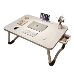 The small table on Weidi bed can be folded