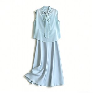
New summer suit for pregnant women 2026 high-end fashionable solid color short-sleeved top and skirt Korean two-piece set