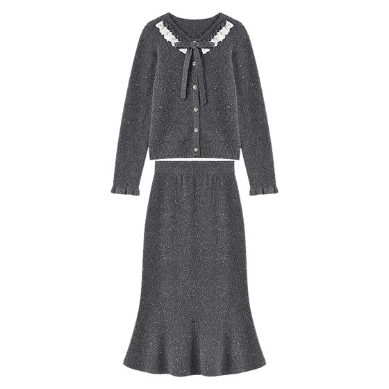
Qiushui Yiren skirt knitted two-piece set 2025 new autumn and winter women's elegant and romantic fishtail skirt suit