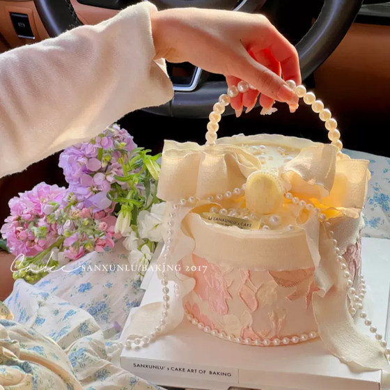 2024 인터넷 연예인 어머니의 날 작은 향기 케이크 장식 벚꽃 패브릭 진주 테두리 장식 베이킹 플러그인 장식품