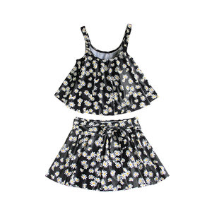 Little daisy ruffled swimsuit girl split skirt conservative Yi Mengling with the same couple with hot spring swimsuit