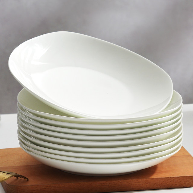 SABLO Round Ceramic Deep Plate By Blomus | Design Frederike Martens