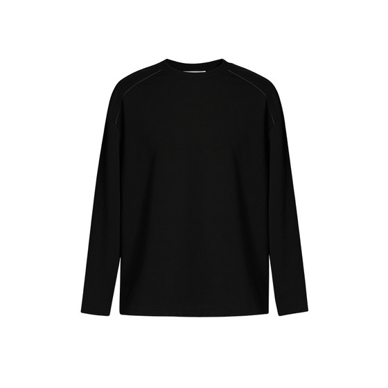 
Size 22 wears a spring men's high-end long-sleeved T-shirt with a wide-shoulder design, a loose inner layering shirt