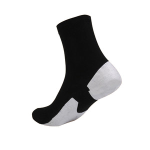 Elegant and restless cracking socks Children's winter model [5 pairs] The forefoot of the forefoot wrinkle and the whole foot is moisturized
