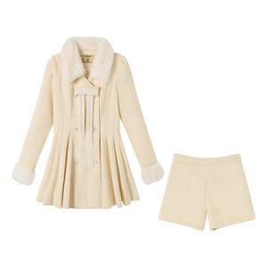 
Fabric pig, cedar cheese, Qianjin style suit for women's autumn and winter woolen jacket + shorts waist-hugging temperament two-piece set