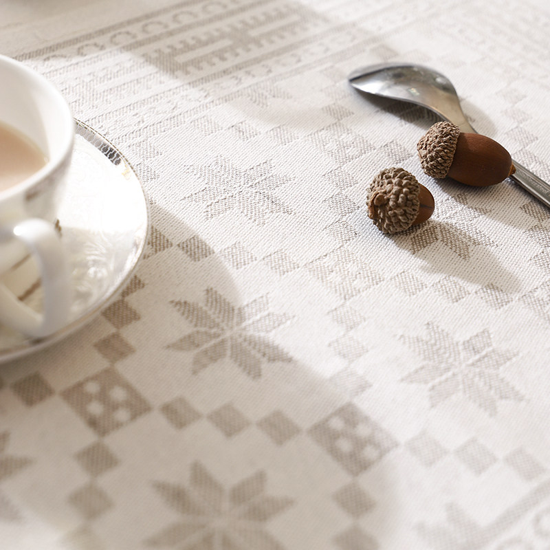 White Eight-Petal Rose Cotton Jacquard Napkin