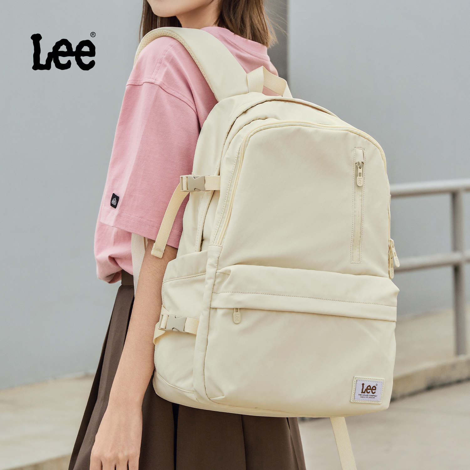 Lee˫ŮѧдУ԰ͨڵԱи168Ԫ