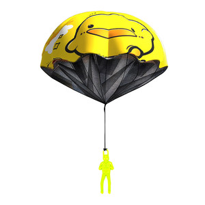 
Children's hand-thrown parachute outdoor toy for children's spring outing in the park, boy, baby, parent-child interactive games and sports