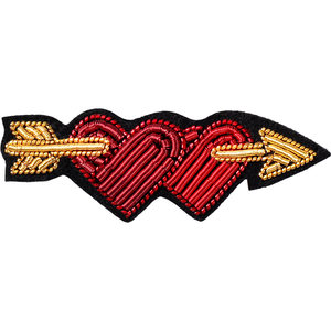 Creative Love God Cupid's Arrow Design A sense of niche emblem Couple brooch -handed handmade embroidery clothing accessories