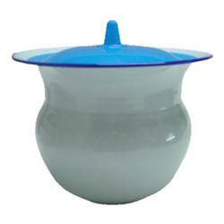 Removable household spittoon toilet urinal bucket