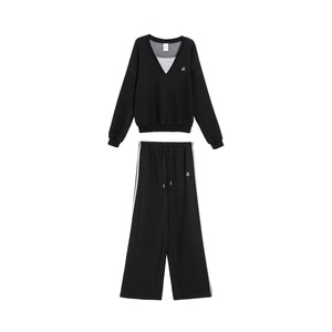 
TurnSignal Fashionable V-neck Sweater Pants Suit Women's Autumn 2025 New Loose Casual Sports Two-piece Set