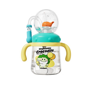 Children's water cup whale spraying cup baby straw cups over one or two years old, kindergarten household baby drinking water cup
