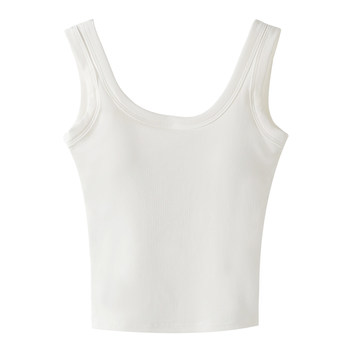 Racer-shaped tank top with padded square collar for outer wear