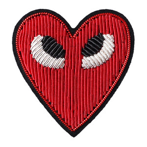 Lingxin made Indian silk handmade embroidery Eyes, love high -end exquisite brooch clothing accessories