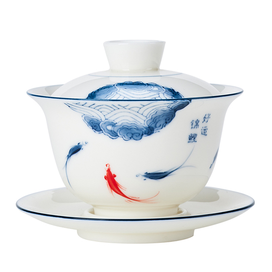 手描きの翡翠色の白磁茶碗 - 大ぶりの単独の茶碗