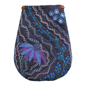 Forest deep grass ginseng, original European -style embroidery handmade DIY embroidered small bag tool teaching material bag package
