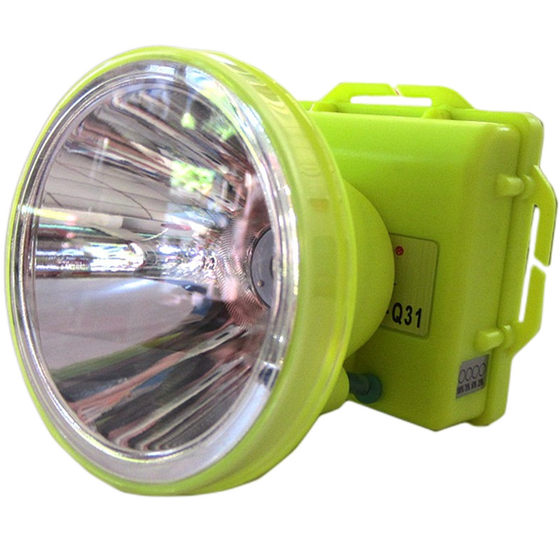 
Yani Q31 diving special headlights for strong light and ultra bright charging waterproof imported LED lighting underwater penetration light