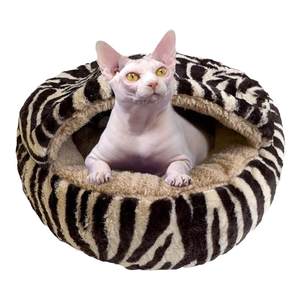 Hairless cat Sphinx cat nest in winter warm closed cat sleeping bag security shell nest can drill cat bed
