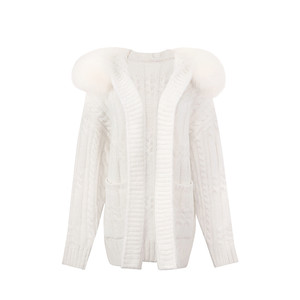 
POET WONG [Snow Rabbit Elf] Original super heavy fox fur collar fur feels thick wool sweater