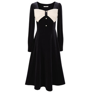 
Gauze Fiddiexi retro black velvet dress 2025 spring women's bow square collar a character
