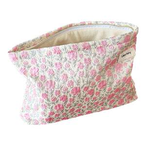 
2026 new cosmetic bag for women to go out portable large capacity small bag wash liner bag sanitary napkin storage bag
