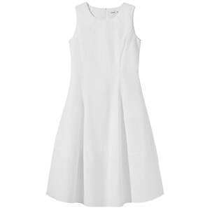 
Hot little white dress sleeveless slim dress 2026 summer new style with linen high-end commuter A-line skirt