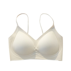 
Seamless spaghetti strap underwear for women with small breasts making them appear bigger. One-piece fixed cup to prevent sagging and soft support for girls. Beautiful back bra