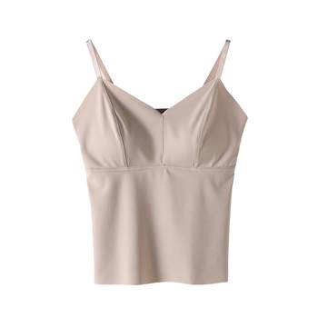 Summer back with a suspender vest inside and outside
