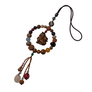 
Dashantang sandalwood car pendant will make you rich immediately. Car pendant will make you rich immediately in the year of your zodiac sign. Car-mounted high-end accessories in the car.