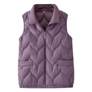 Thousands of people purchased cotton-padded sleeveless vests for middle-aged and elderly people
