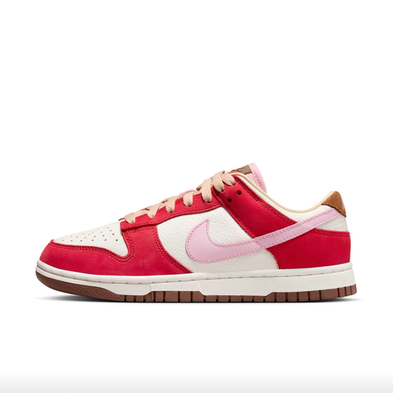 狐狸体育 耐克Nike Dunk Low 米红粉复古运动休闲板鞋 FB7910-600