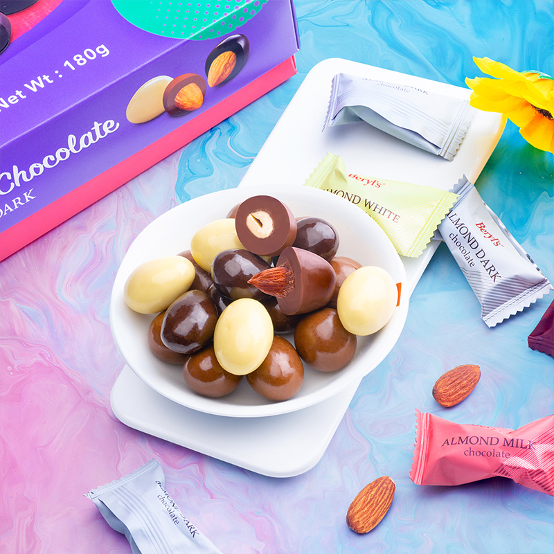 马来西亚进口beryls多口味扁桃仁夹心牛奶巧克力白黑巧送礼零食
