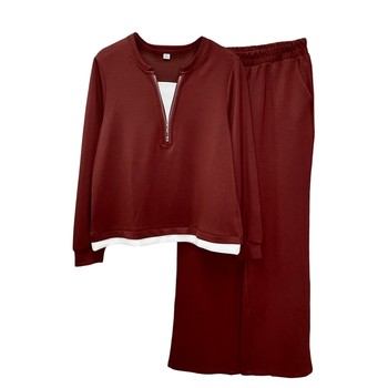 Young mother autumn casual sportswear suit reduces age