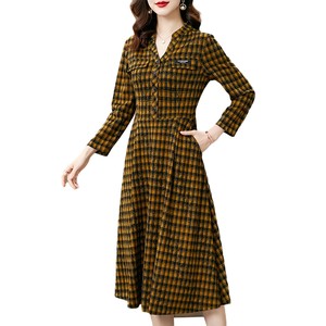 
Xiang Nifen's high-end middle-aged mother dress for women noble and elegant 2025 new autumn plaid stand collar high-waist skirt