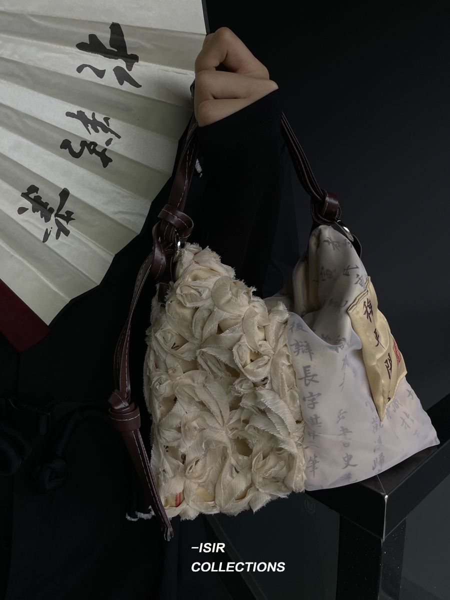 ISIR 原创设计新中式汉字印花 网纱拼接立体镂空光泽绸缎面斜跨包