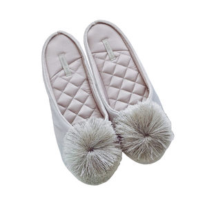 Spring and Autumn INS Wind Overrail Fasting Ball Ball Ball Faculty Furniture Home Anti -Soft Bottom Sleeping Wooden Floor House Slipper