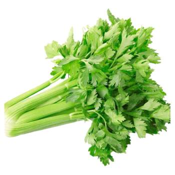 Easy to grow in four seasons, small parsley has a strong fragrance