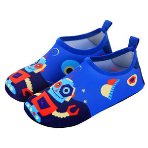 Male girl beach shoes barefoot diving shoes snorkeling shoes Baby swimming shoe -related shoes and socks, anti -slide anti -cutting traces of stream shoes