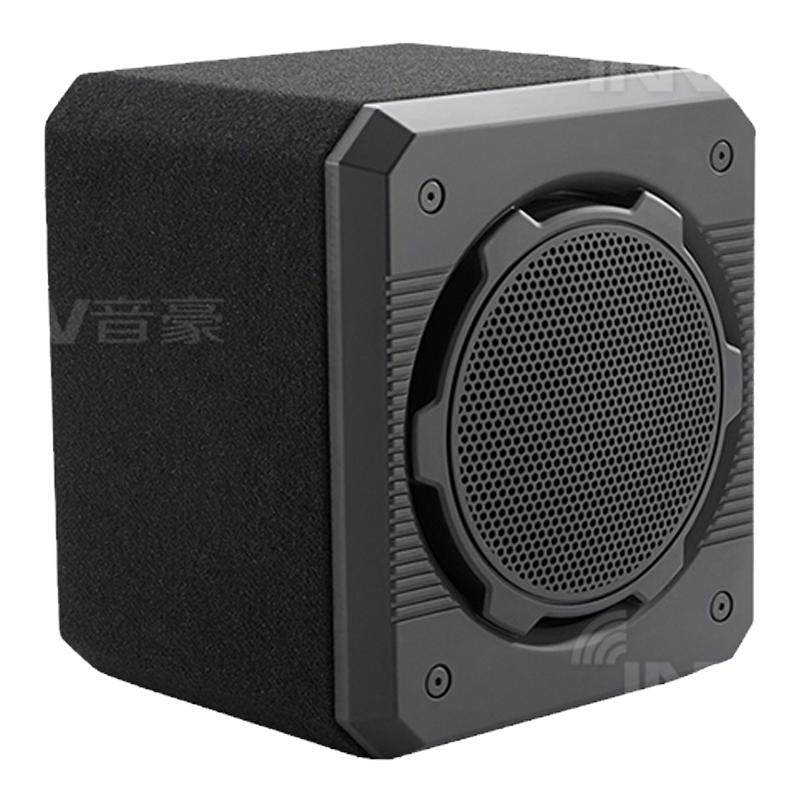 JL Audio Subwoofer Box CLS110RG-W7AE – Cassa Chiusa 25 Cm (10") Con Protezioni In Alluminio, 750 Watt RMS, 3 Ohm, Frontale Piano Lacquer Nero