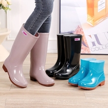 Rainshoes for women, long tube waterproof and anti slip water shoes, catching the sea, adult short tube outer wear, rain boots, plush insulation, kitchen rubber shoes