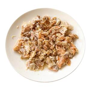 Purely handmade pet snacks mixed with food, salmon minced fresh food meal packs, fish oil nutritional meals for dogs and cats