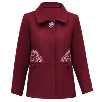 Mom's fashion solid color embroidered autumn and winter woolen jacket
