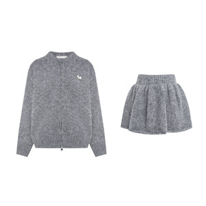 
Kroche 25aw winter warm gray double zipper flocked puppy sweater cardigan A hem woolen skirt suit