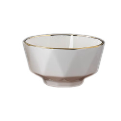 Ceramic dishes and tableware for hotels and restaurants