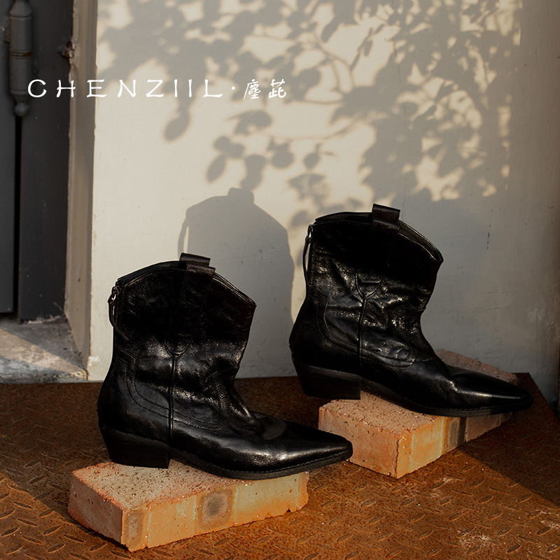 CHENZIIL塵茈 设计师手工踝靴 意大利水洗羊皮V口粗跟短靴 靴子女