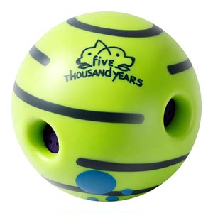 
The dog toy ball makes weird noises and is a self-stimulating tool to relieve boredom. The puppy grinds teeth and consumes energy. It is resistant to chewing and does not break the rubber.
