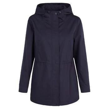 
Miranden's mother dressed in casual hooded jacket